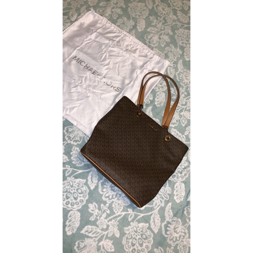 Large michael Kors NS TZ tote